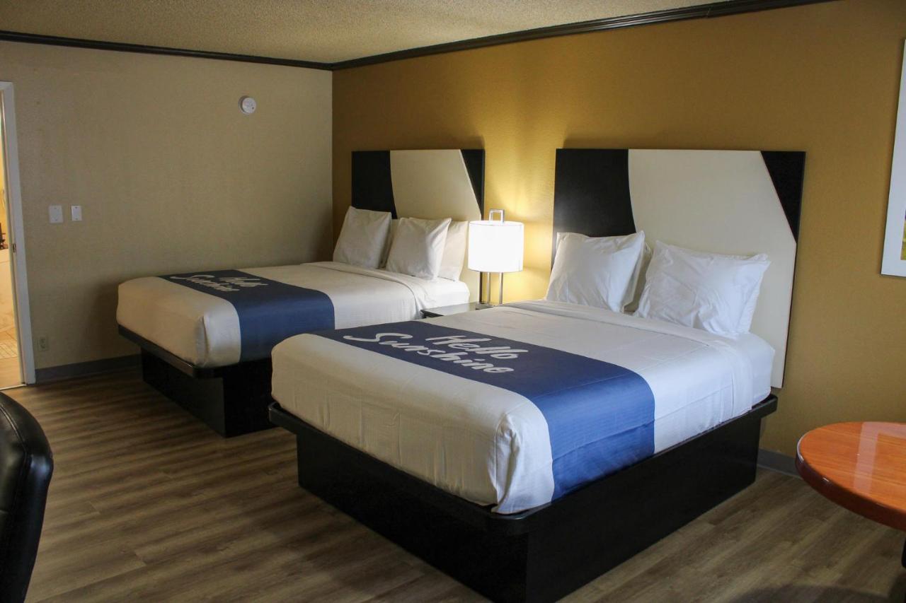 Days Inn By Wyndham Bend Ngoại thất bức ảnh