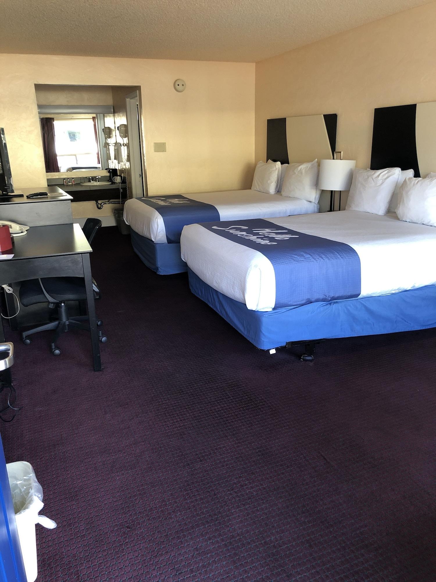 Days Inn By Wyndham Bend Ngoại thất bức ảnh